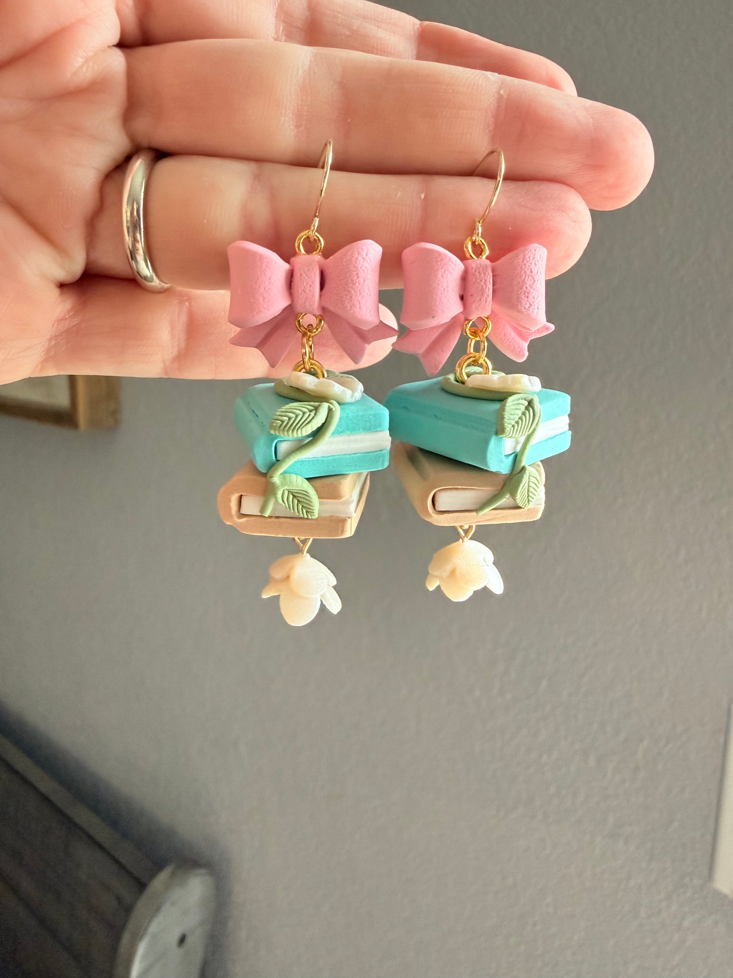 Bows & Books Dangle