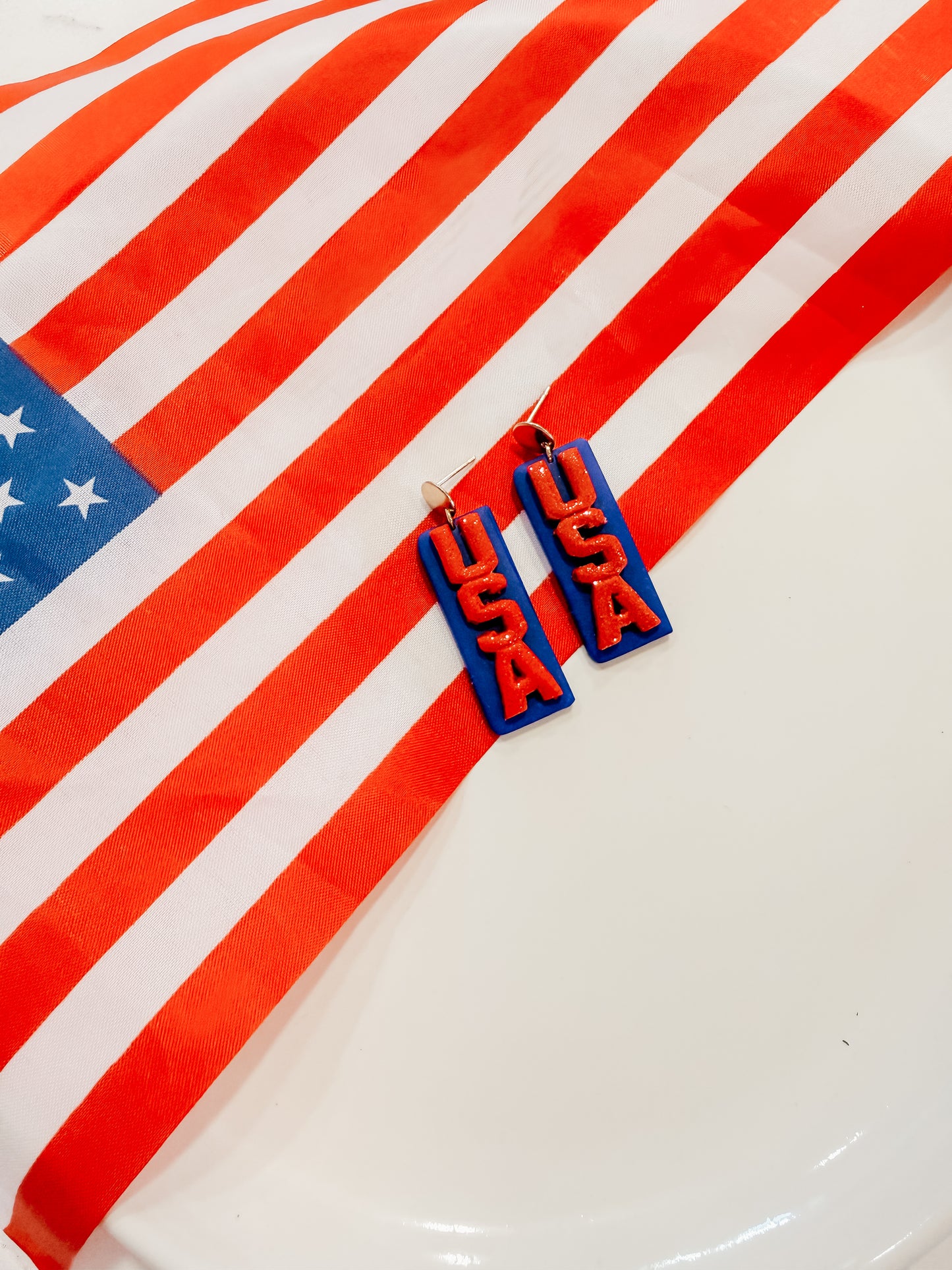 USA dangle