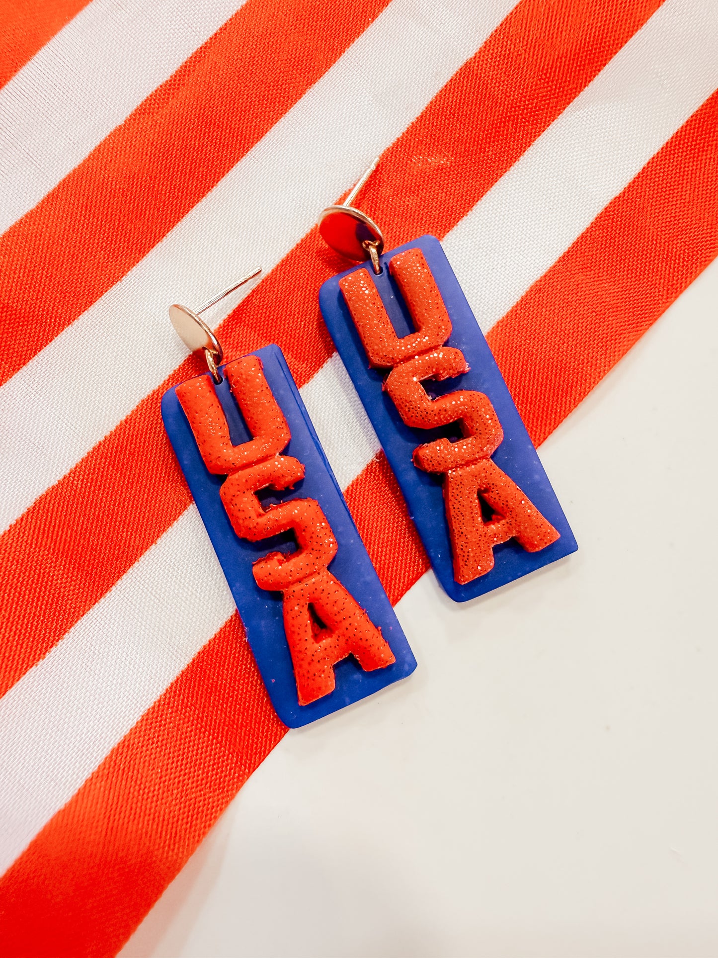 USA dangle