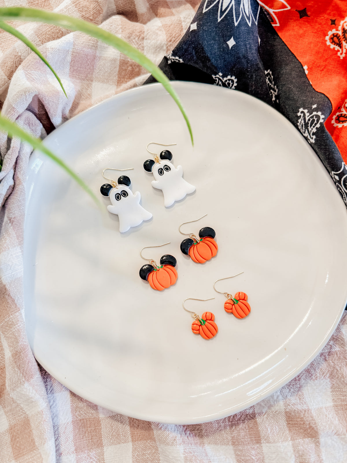 Mickey Inspired Ghosts and Pumpkins