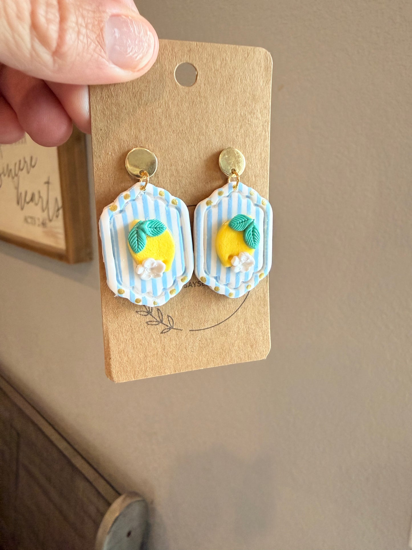 Lemon and Blooms