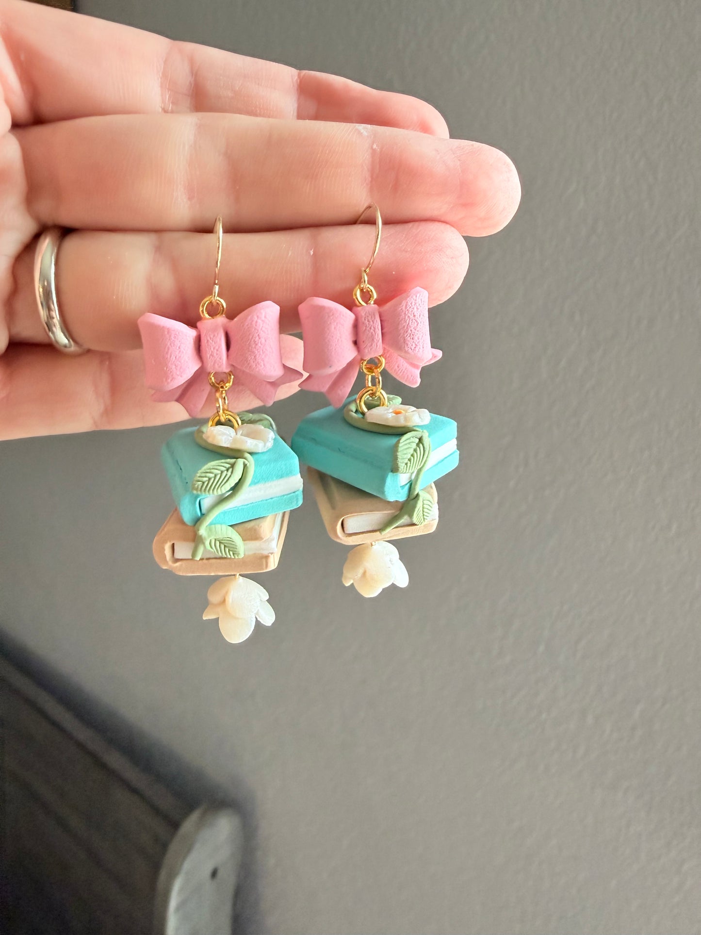 Bows & Books Dangle