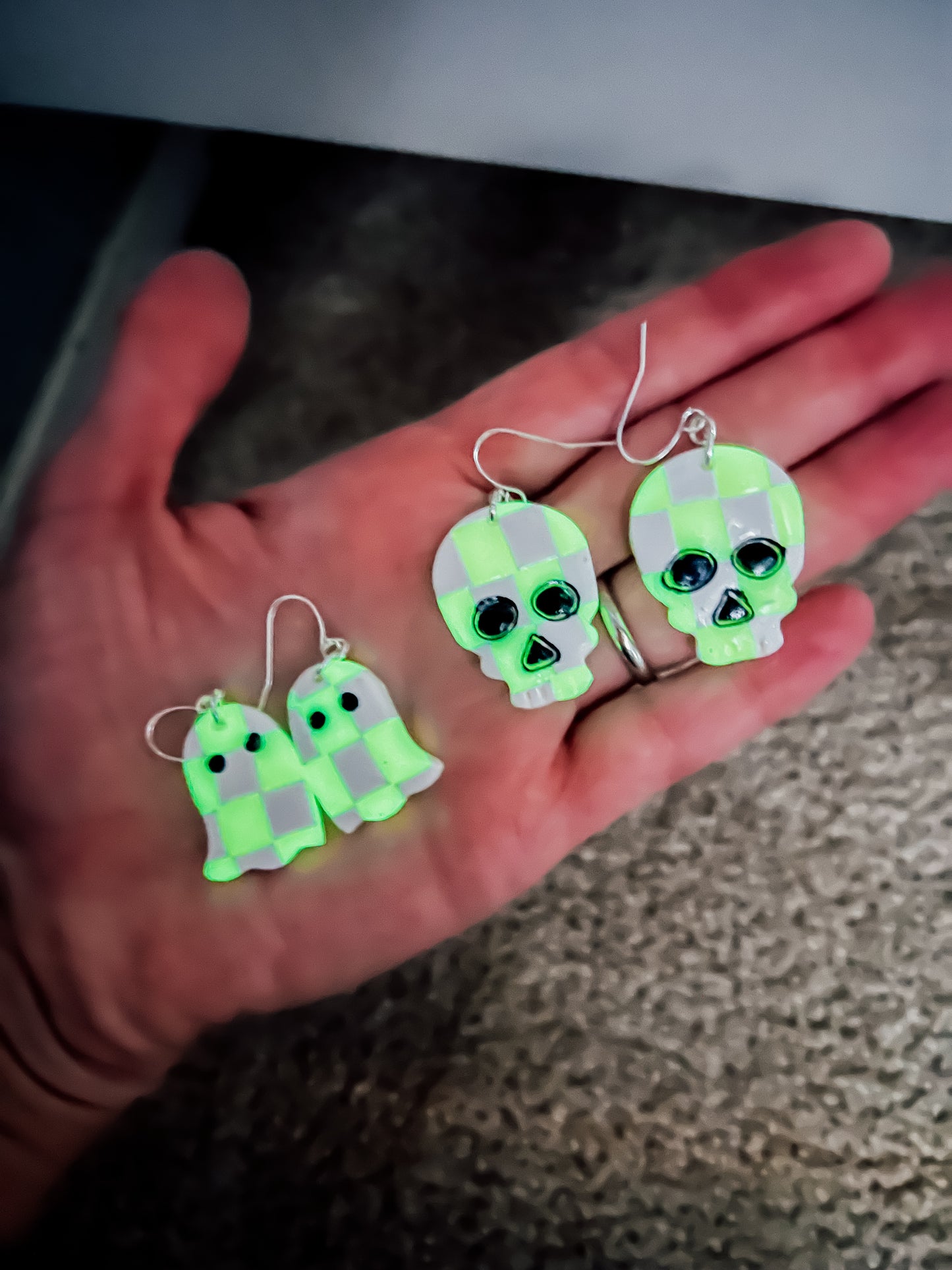 Glow-in-the-Dark Ghosts & Skulls