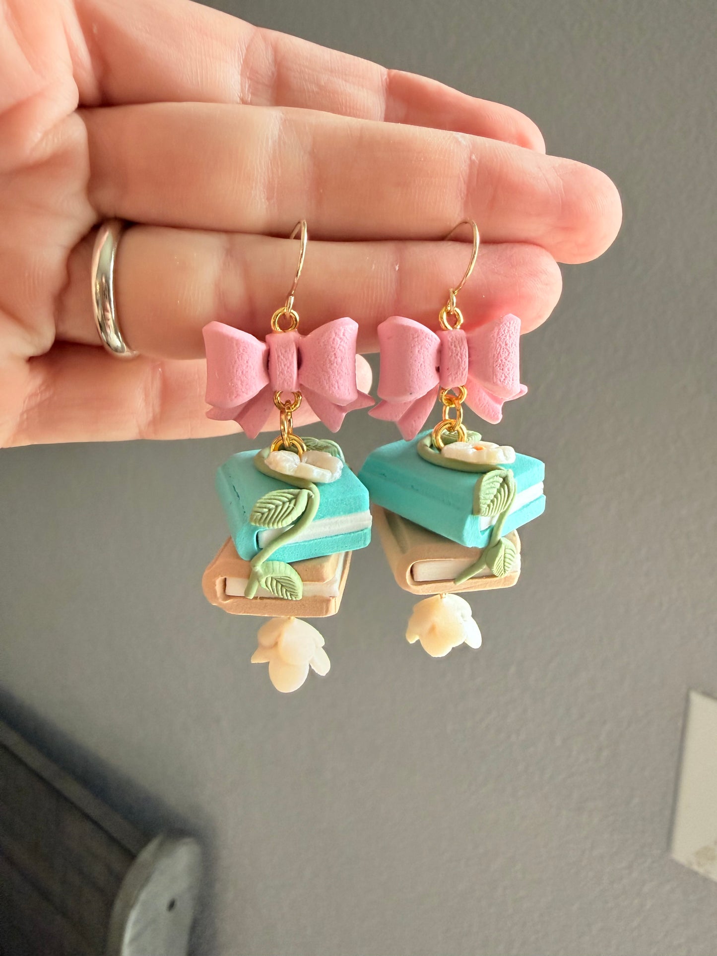 Bows & Books Dangle